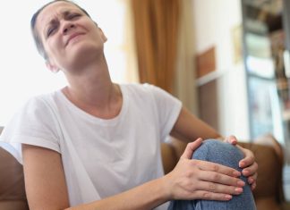 Knee pain at rest and when walking: what are the causes Knee pain at rest and when walking what are the causes