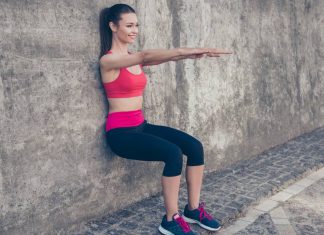 Pilates exercises on the wall: why they are fashionable and how to do them at home Pilates exercises on the wall why they are fashionable and how to do them at home