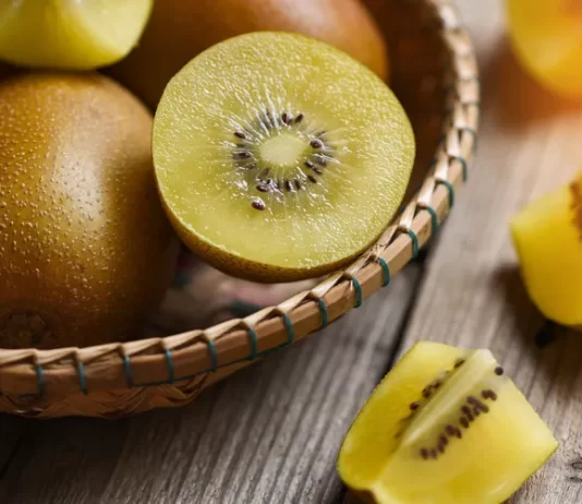 Why Eating 2 Kiwis A Day Can Replace the Need For Vitamin C Supplements, Study Finds