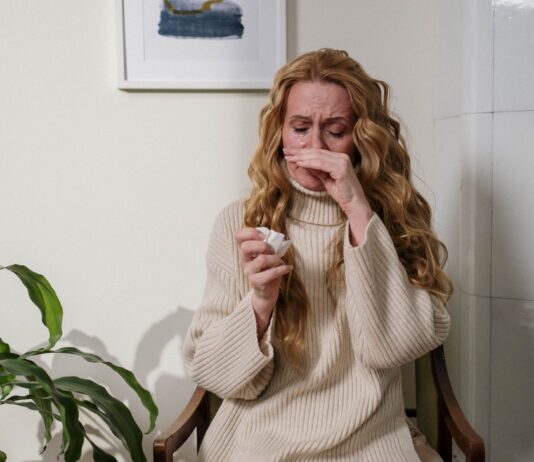 Seasonal Allergies: Why Antihistamines Can Be Your Best Ally woman suffering from her allergy