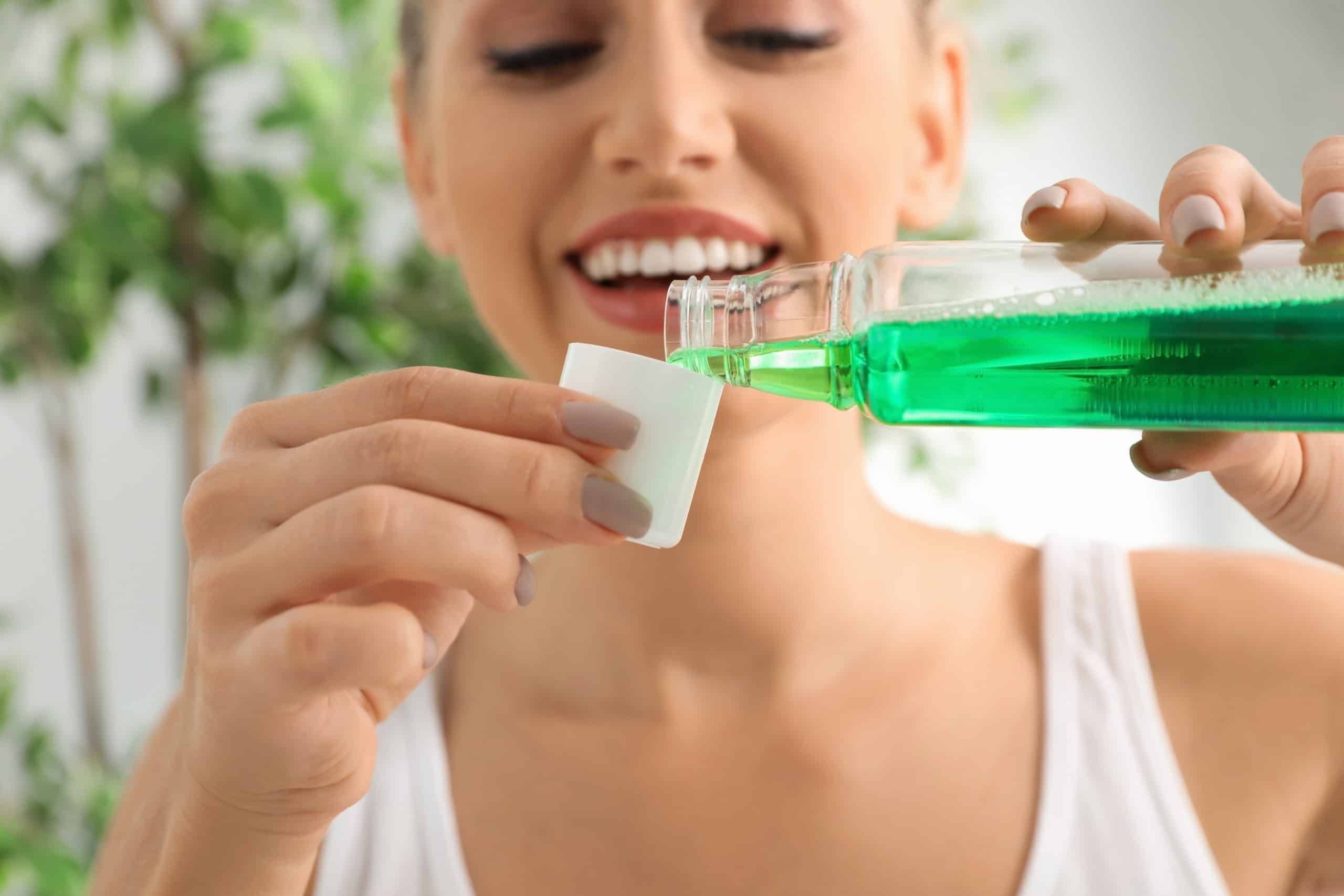 BENEFITS OF MOUTHWASH AS YOUR DAILY ROUTINE